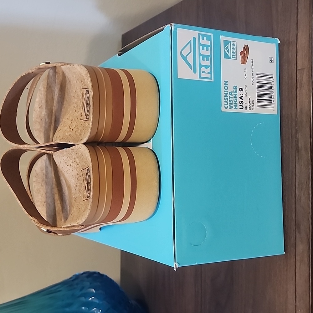 Reef Tan Cork Platform Sandals - Picture 3 of 8